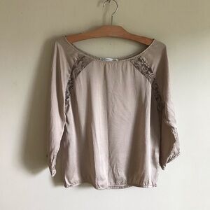 Beyond Vintage 100% Silk Boho Romantic Blouse Top Shirt Flowy Taupe Size Small